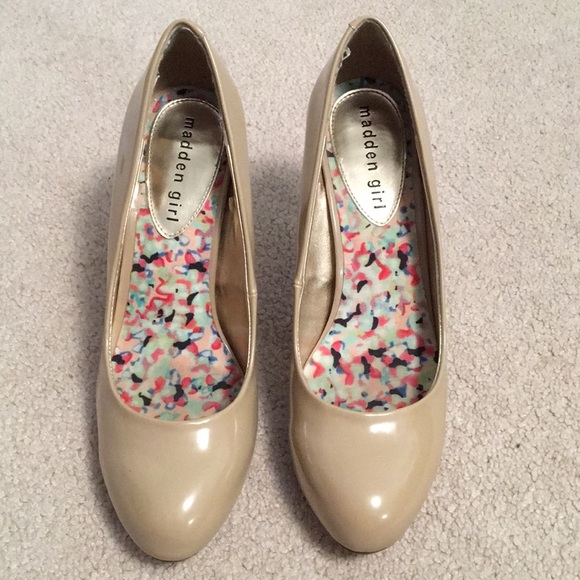 Nude heels - Picture 2 of 4